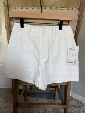 Athleta Crisp White Shorts